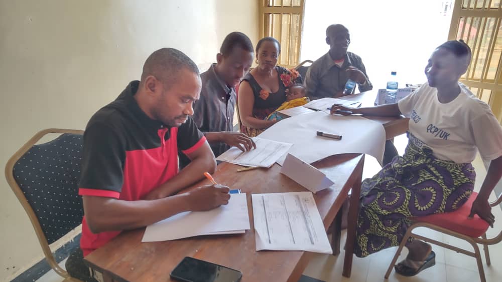 Formation des hommes, dirigeants communautaires sur l’importance de la vaccination de l’ensemble de la population et de l’implication des hommes et des femmes dans la prise de décision